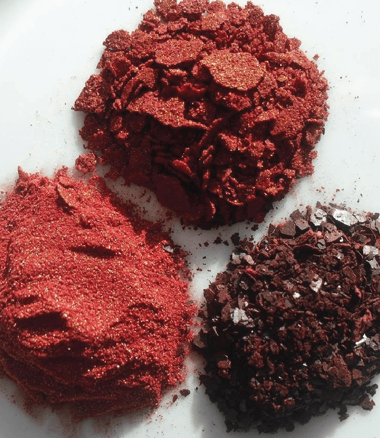 Premium Moroccan Aker Fassi Powder in a decorative bowl